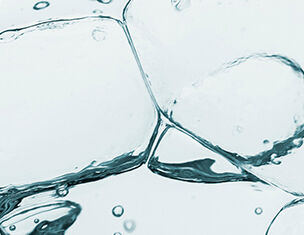 Un humectant naturel avec des proprietes de fixation de l‛eau, il aide a hydrater et a adoucir la peau.