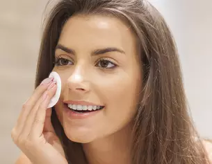 notre-routine-beaute-anti-age-a-la-vitamine-c-speciale-peau-grasse