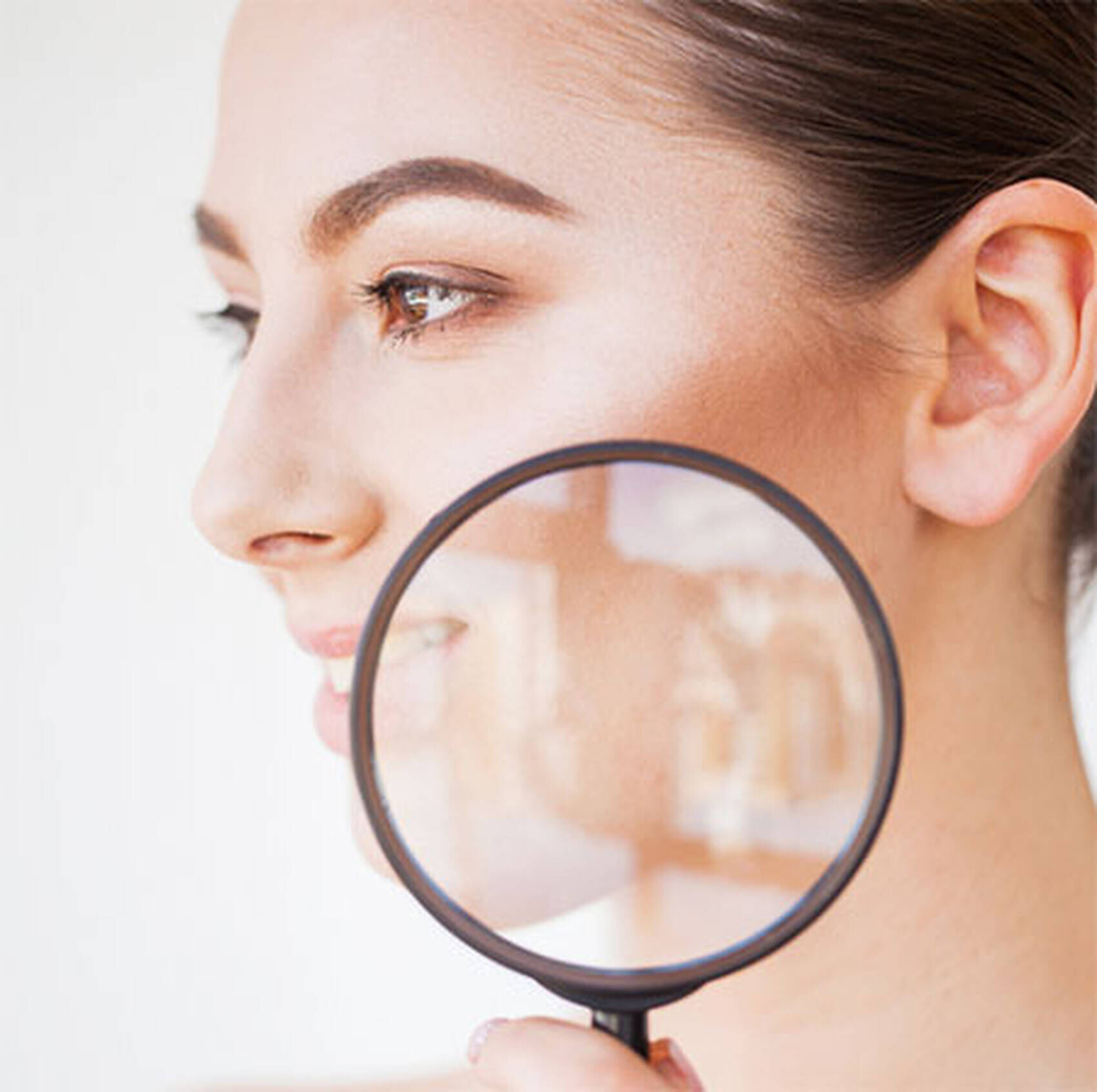 se-debarasser-des-taches-brunes-sur-le-visage