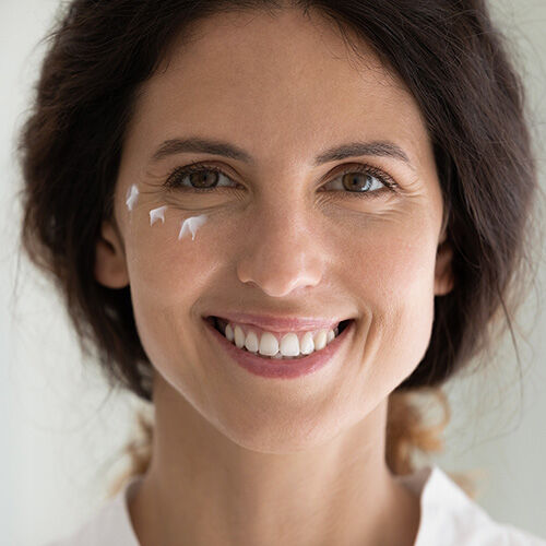 comment-enlever-les-rides-sous-les-yeux