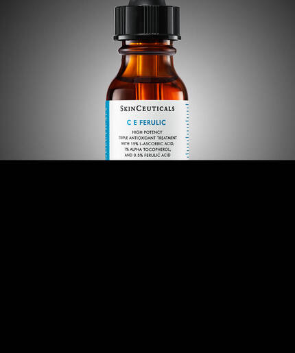 Trois flacons de serum en verre avec pipettes, disposes sur un fond sombre. Les etiquettes indiquent des ingredients actifs pour des soins de la peau.