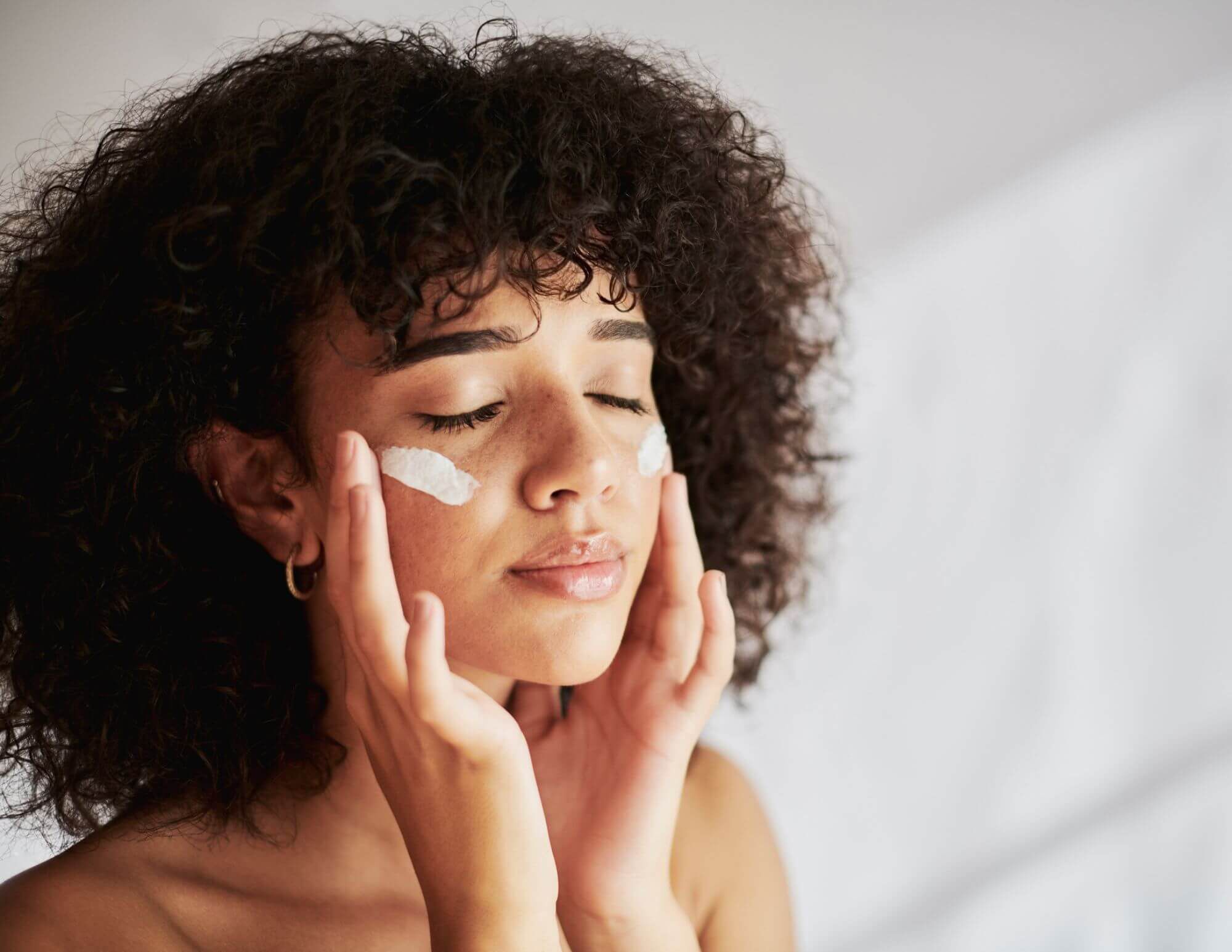 Booster son collagene avec des gestes simples et une routine beaute adaptee