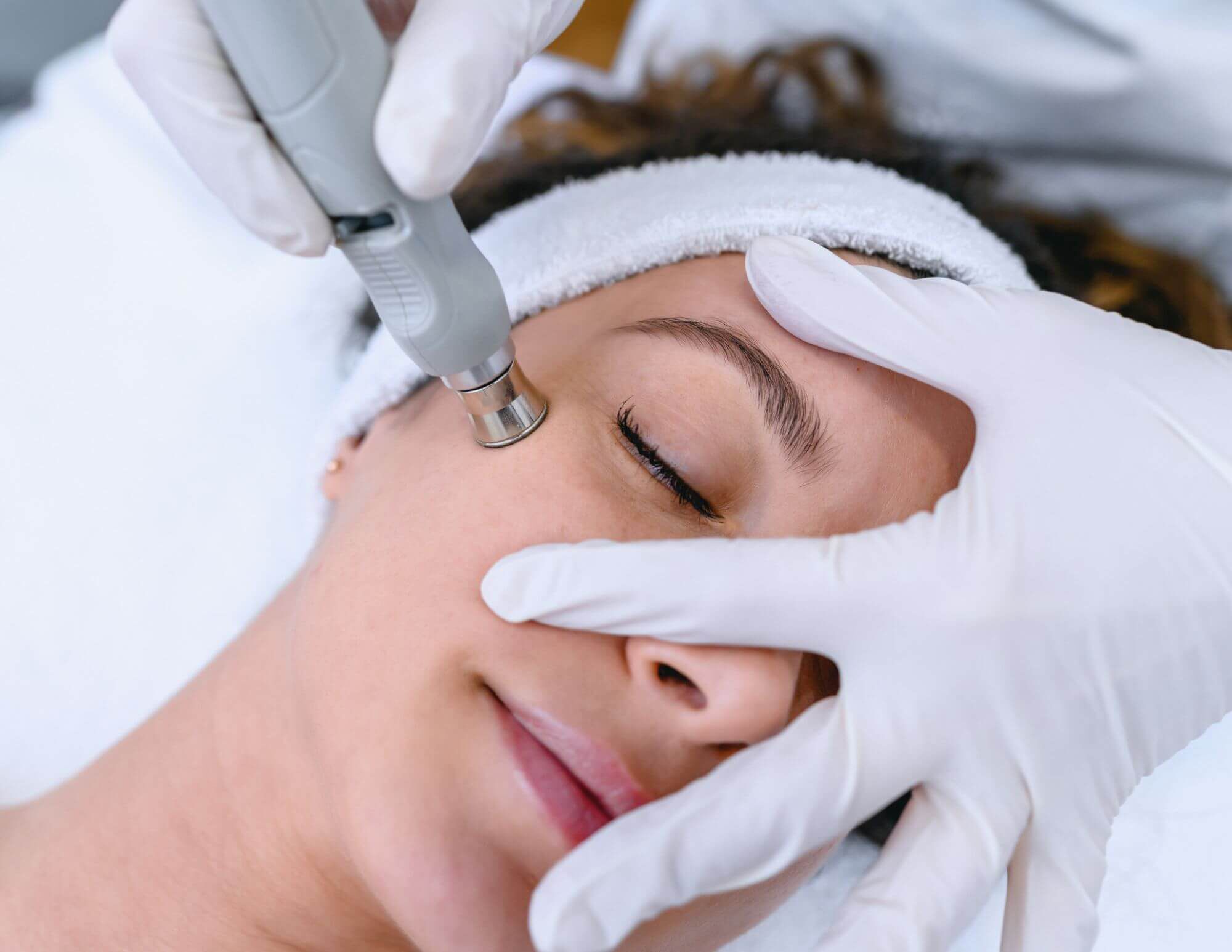 Booster son collagene avec des gestes simples et une routine beaute adaptee