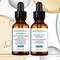Deux flacons de serum de la marque SkinCeuticals, l'un pour le traitement anti-acne et l'autre pour les imperfections et le vieillissement de la peau, avec des gouttes a pipette sur un fond de textures de produits de soin.